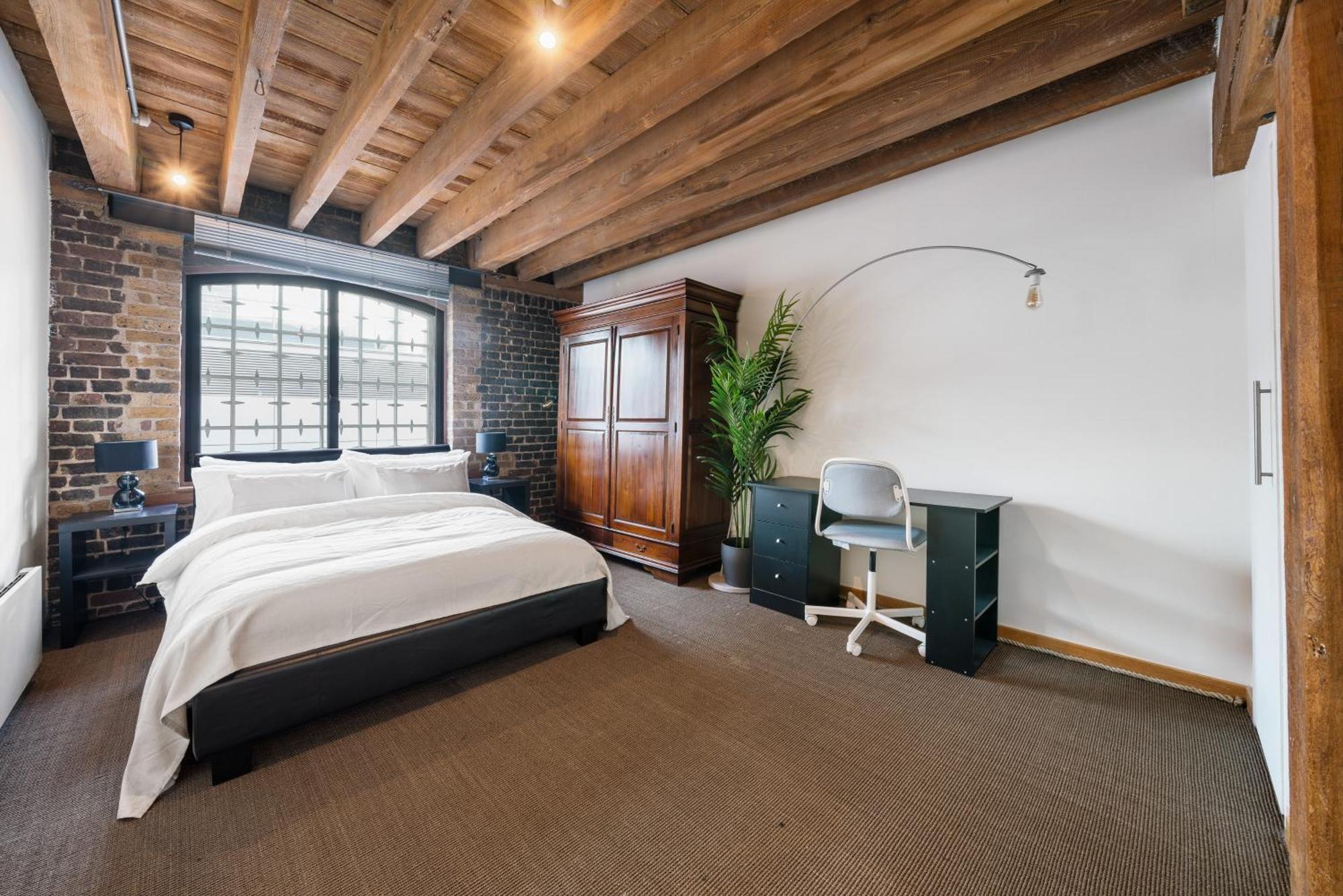 Canary Wharf - Converted Warehouse * Londen